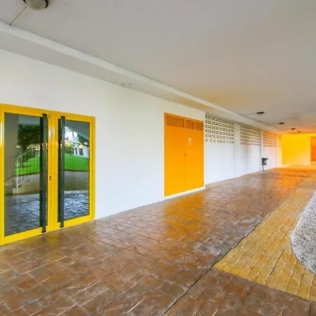 Apartment Residencial Lagos Del Castillo *