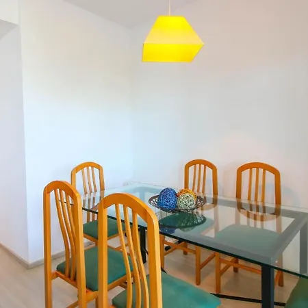 Apartment Residencial Lagos Del Castillo